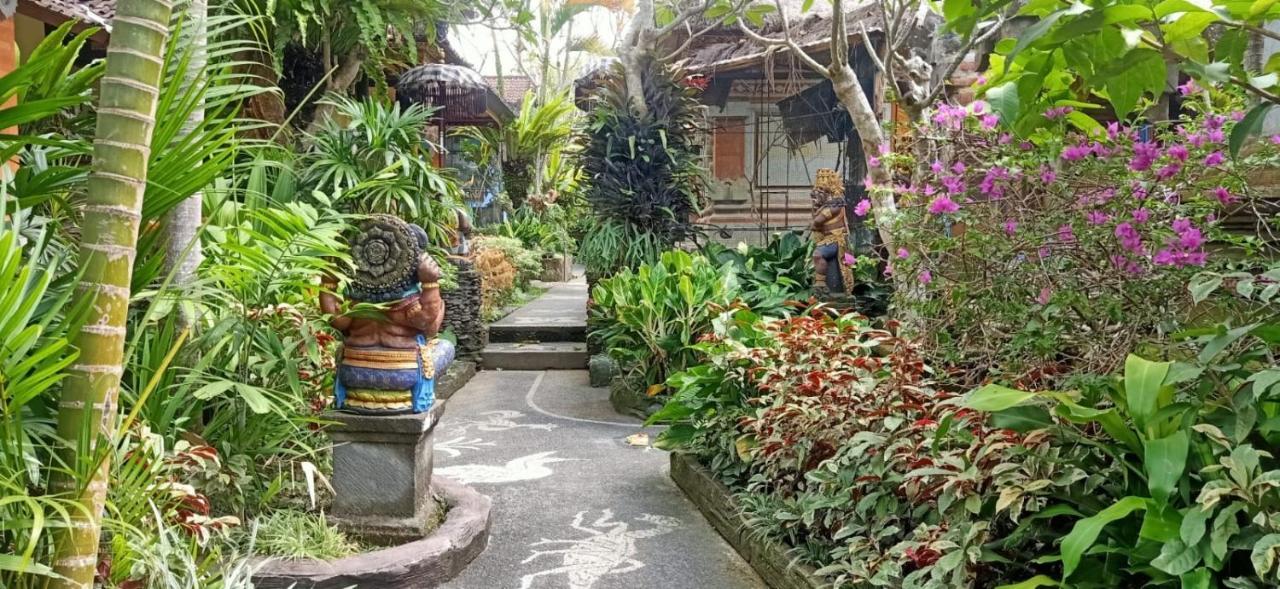 Family Guest House 乌布 外观 照片